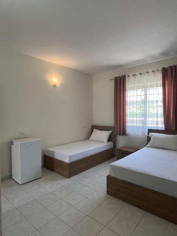 Guest House Sala Durrës Eksteriør bilde