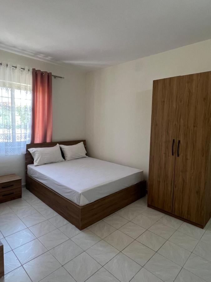 Guest House Sala Durrës Eksteriør bilde