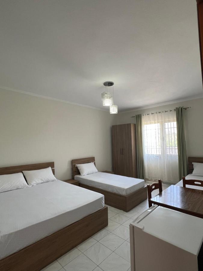 Guest House Sala Durrës Eksteriør bilde